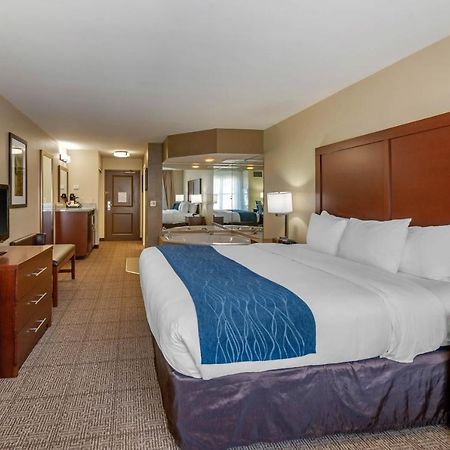 Comfort Inn & Suites Northern Kentucky Wilder Εξωτερικό φωτογραφία