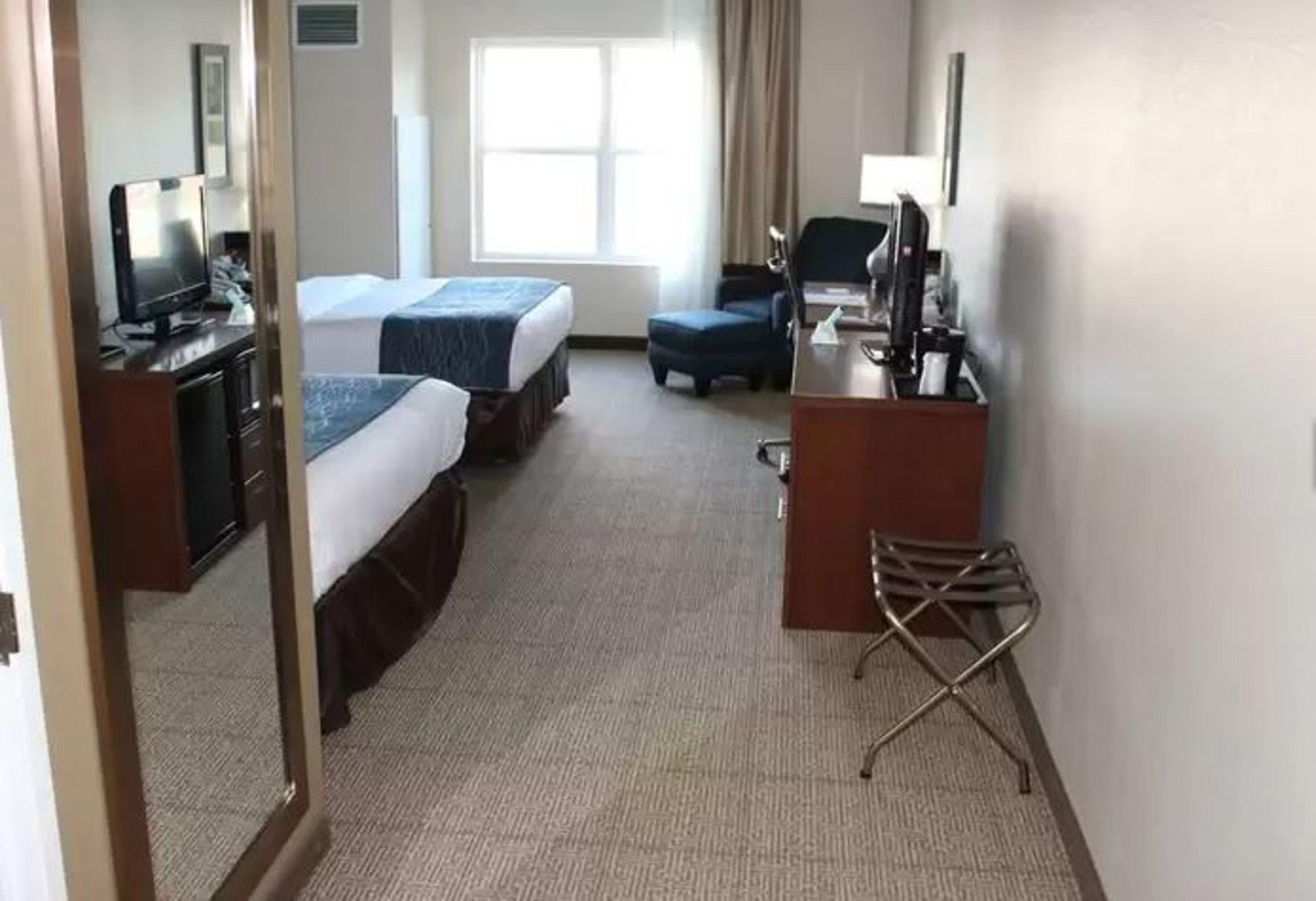 Comfort Inn & Suites Northern Kentucky Wilder Εξωτερικό φωτογραφία